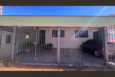 Casa para alugar com 260m², 3 quartos e 2 vagas
