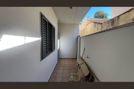 Casa para alugar com 260m², 3 quartos e 2 vagas