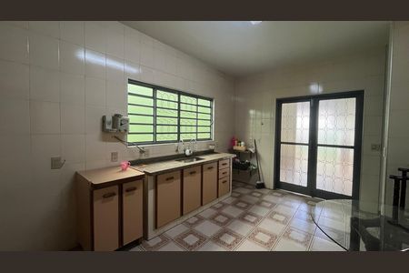 Casa para alugar com 3 quartos, 260m² em Jardim Guanabara, Campinas