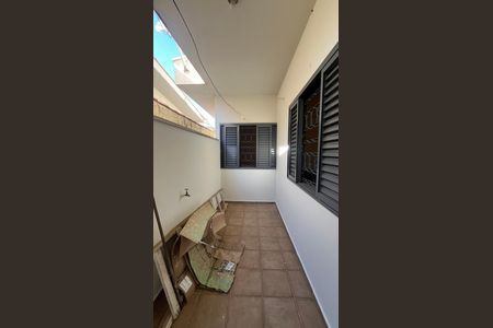Casa para alugar com 260m², 3 quartos e 2 vagas