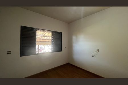 Casa para alugar com 260m², 3 quartos e 2 vagas