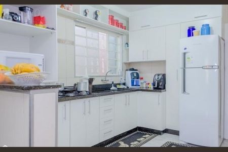 Casa para alugar com 125m², 5 quartos e 2 vagas