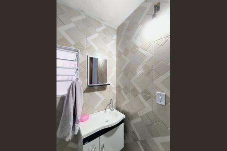Casa à venda com 70m², 2 quartos e sem vagaBanheiro
