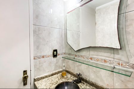 Apartamento à venda com 52m², 2 quartos e 1 vaga Apartamento à venda com 52m², 2 quartos e 1 vagaBanheiro