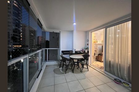 Apartamento à venda com 100m², 3 quartos e 2 vagas