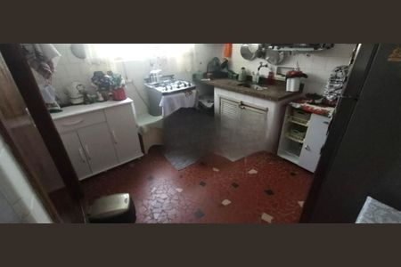 Casa à venda com 3 quartos, 106m² em Jardim Sabara, São Paulo