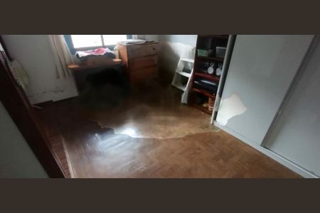 Casa à venda com 3 quartos, 106m² em Jardim Sabara, São Paulo