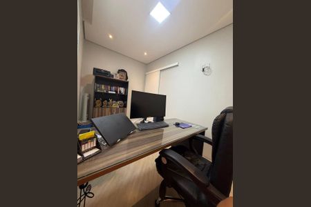Casa à venda com 2 quartos, 250m² em Vila Antonieta, São Paulo