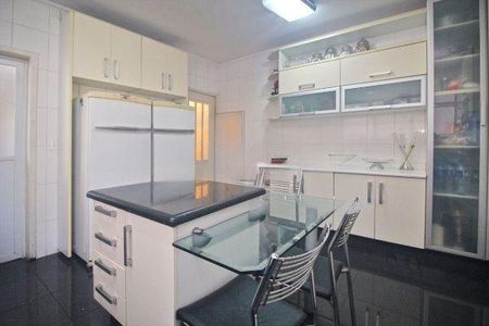 Apartamento à venda com 136m², 3 quartos e 1 vaga