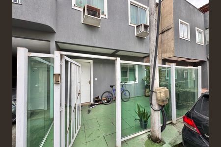 Apartamento à venda com 150m², 3 quartos e 2 vagas Apartamento à venda com 150m², 3 quartos e 2 vagasÁrea externa