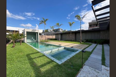 Casa à venda com 650m², 5 quartos e 4 vagas