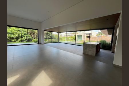 Casa à venda com 5 quartos, 650m² em Sousas, Campinas
