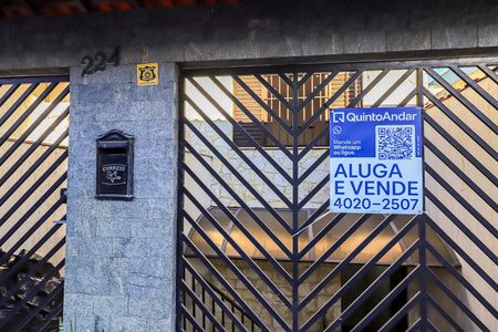 Casa para alugar com 700m², 3 quartos e 1 vagaPlaquinha - Cód. WVMY-203
