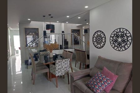 Casa à venda com 118m², 3 quartos e 2 vagas