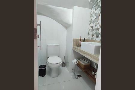 Casa à venda com 118m², 3 quartos e 2 vagas