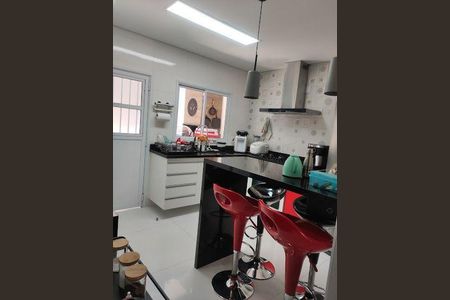 Casa à venda com 118m², 3 quartos e 2 vagas