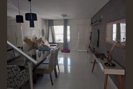 Casa à venda com 118m², 3 quartos e 2 vagas