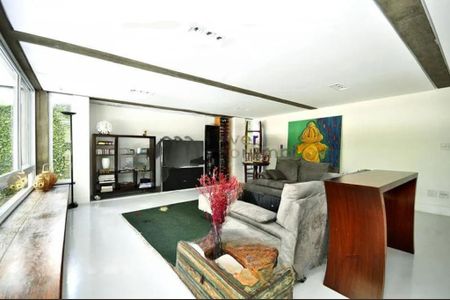 Casa para alugar com 6 quartos, 534m² em Fazenda Morumbi, São Paulo