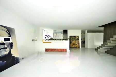 Casa para alugar com 534m², 6 quartos e 7 vagas