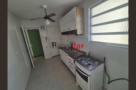 Apartamento à venda com 70m², 2 quartos e 1 vaga