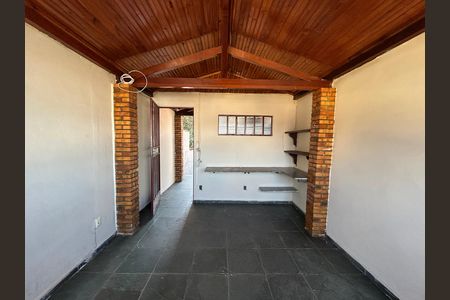 Casa para alugar com 240m², 4 quartos e 2 vagas