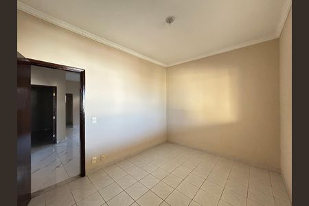 Casa para alugar com 240m², 4 quartos e 2 vagas