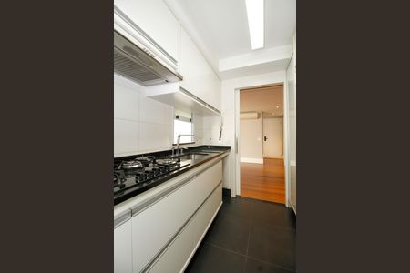 Apartamento para alugar com 156m², 2 quartos e 2 vagasCozinha