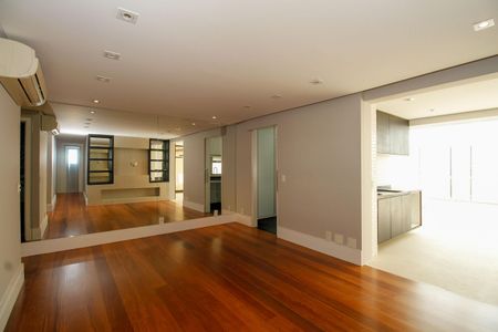 Sala de apartamento para alugar com 2 quartos, 156m² em Pinheiros, São Paulo