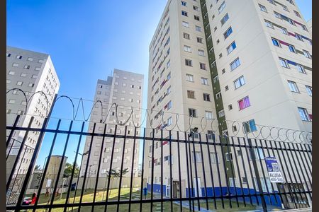Apartamento para alugar com 42m², 2 quartos e sem vagaFachada + placa 