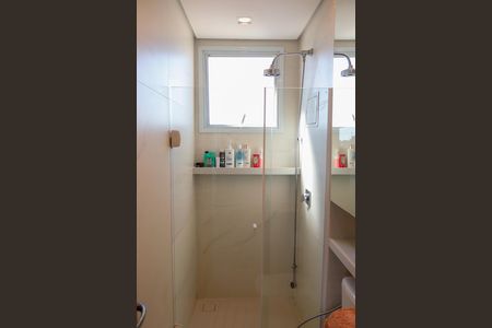 Apartamento à venda com 75m², 2 quartos e 1 vaga Apartamento à venda com 75m², 2 quartos e 1 vagaBanheiro da Suíte 2