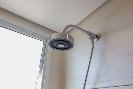 Apartamento à venda com 75m², 2 quartos e 1 vaga Apartamento à venda com 75m², 2 quartos e 1 vagaBanheiro da Suíte 2