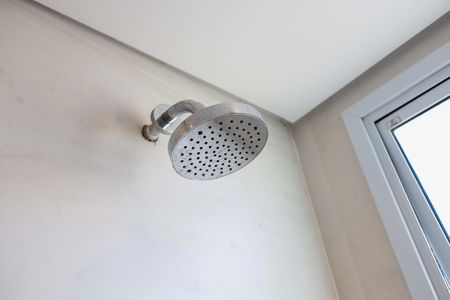 Banheiro de apartamento à venda com 2 quartos, 75m² em Umuarama, Osasco