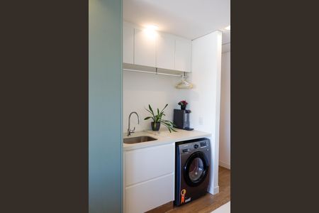 Apartamento à venda com 75m², 2 quartos e 1 vaga Apartamento à venda com 75m², 2 quartos e 1 vagaLavanderia
