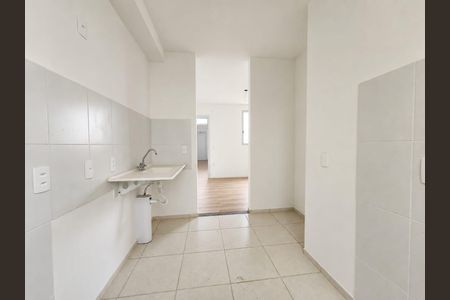 Cozinha de apartamento para alugar com 2 quartos, 47m² em Tijuca, Contagem