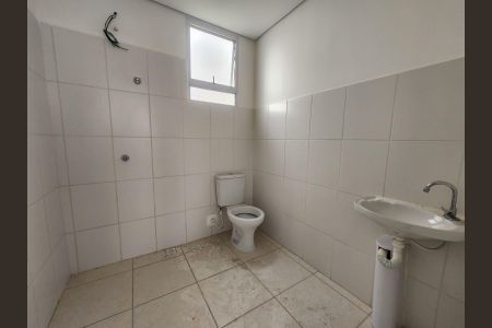 Banheiro de apartamento para alugar com 2 quartos, 47m² em Tijuca, Contagem