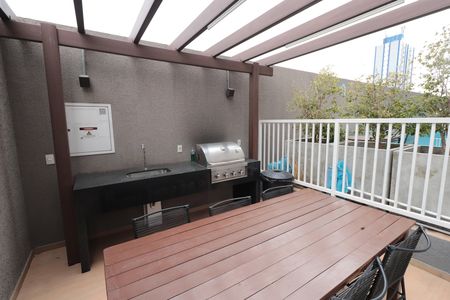 Apartamento para alugar com 40m², 2 quartos e sem vagaÁrea comum - Churrasqueira