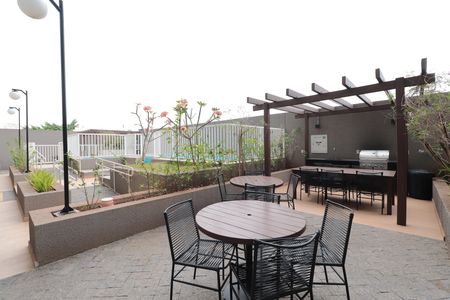 Apartamento para alugar com 40m², 2 quartos e sem vagaÁrea comum - Churrasqueira