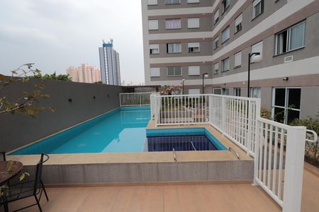 Apartamento para alugar com 40m², 2 quartos e sem vagaÁrea comum - Piscina
