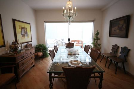 Casa à venda com 5 quartos, 400m² em Planalto Paulista, São Paulo