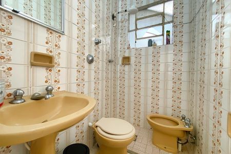 Apartamento à venda com 127m², 3 quartos e 1 vaga Apartamento à venda com 127m², 3 quartos e 1 vagaBanheiro da Suíte 1
