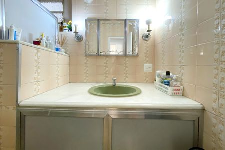 Apartamento à venda com 127m², 3 quartos e 1 vaga Apartamento à venda com 127m², 3 quartos e 1 vagaBanheiro
