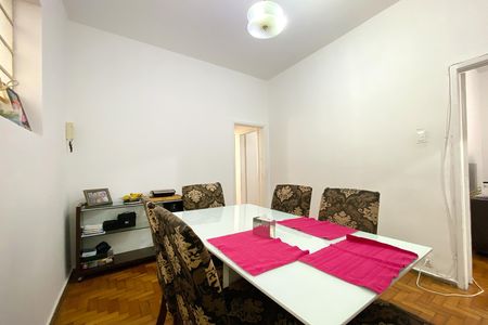 Apartamento à venda com 127m², 3 quartos e 1 vaga Apartamento à venda com 127m², 3 quartos e 1 vagaSala de Jantar