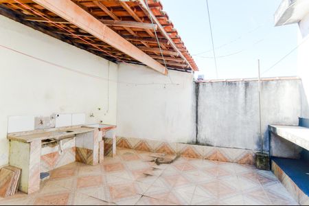 Casa para alugar com 142m², 2 quartos e 1 vagaÁrea de serviço