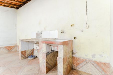 Casa para alugar com 142m², 2 quartos e 1 vagaÁrea de serviço