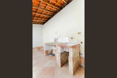 Casa para alugar com 142m², 2 quartos e 1 vagaÁrea de serviço
