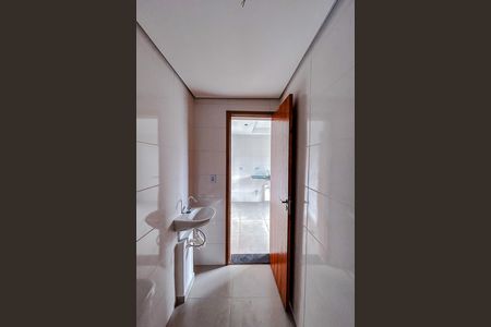 Banheiro de apartamento à venda com 1 quarto, 25m² em Vila Carrão, São Paulo
