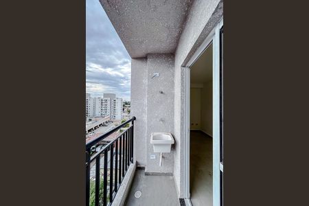 Área de serviço de apartamento para alugar com 1 quarto, 25m² em Vila Carrão, São Paulo