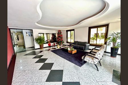 Apartamento para alugar com 95m², 3 quartos e 2 vagas Apartamento para alugar com 95m², 3 quartos e 2 vagasHall social