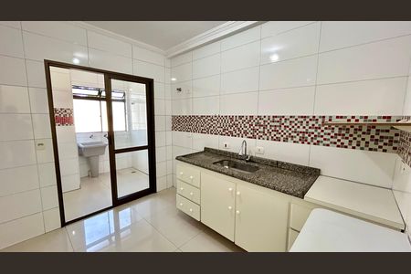 Apartamento para alugar com 95m², 3 quartos e 2 vagas Apartamento para alugar com 95m², 3 quartos e 2 vagasCozinha