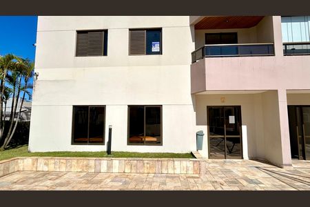 Apartamento para alugar com 95m², 3 quartos e 2 vagas Apartamento para alugar com 95m², 3 quartos e 2 vagasPlaca instalada na fachada do imóvel